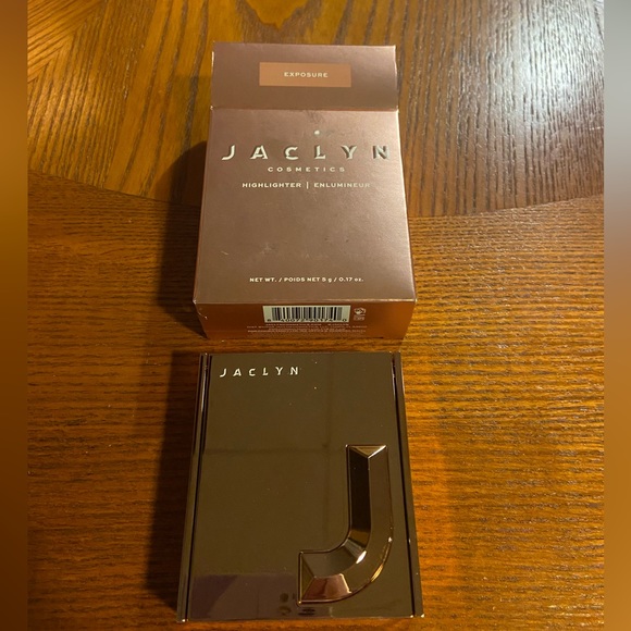 Jaclyn Cosmetics Other - Jaclyn Cosmetics Accent Light Highlighter